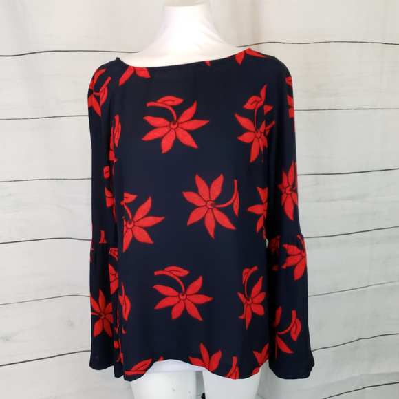 Banana Republic Tops - Banana Republic navy red poinsetta top small